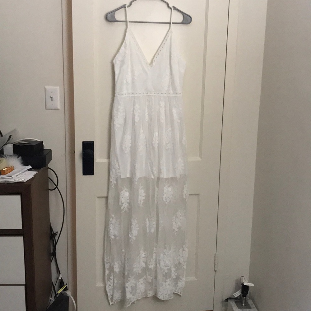 New Socialite White Dress Sz M
